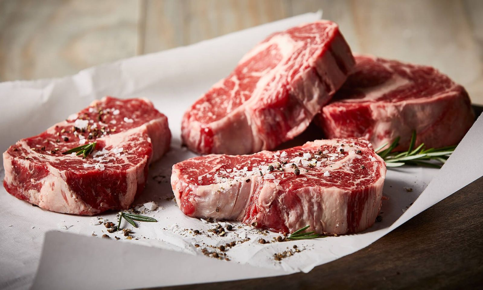 Theo nghiên cứu, trung bình cứ 100g thịt bò có hàm lượng calo từ 155 - 324 kcal