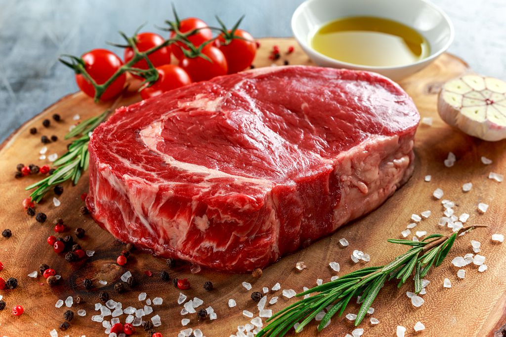 100g thịt bò bao nhiêu calo? Giá trị dinh dưỡng trong thịt bò như thế nào?