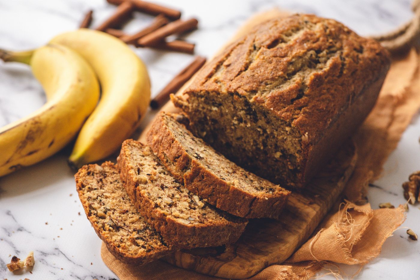 Bananas and whole grain breads provide a healthy breakfast