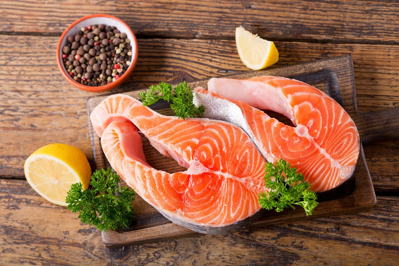 Thịt cá hồi là một thực phẩm vàng nếu sử dụng đúng cách sẽ rất tốt cho sức khỏe