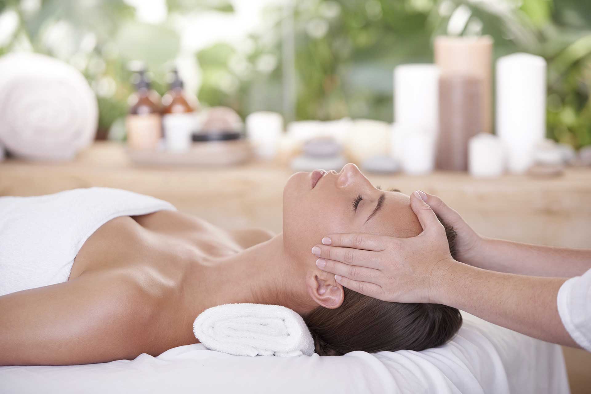 Massage Thụy Điển mang đến tinh thần thoải mái để dễ đi vào giấc ngủ