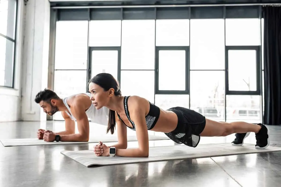 Tập plank giúp nâng cao sức khỏe thể chất, cải thiện tích cực đến tinh thần