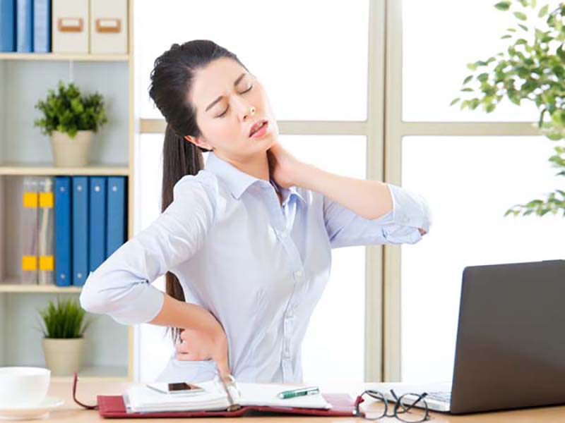 Hội chứng đau mỏi vai gáy là nỗi lo chung của dân văn phòng