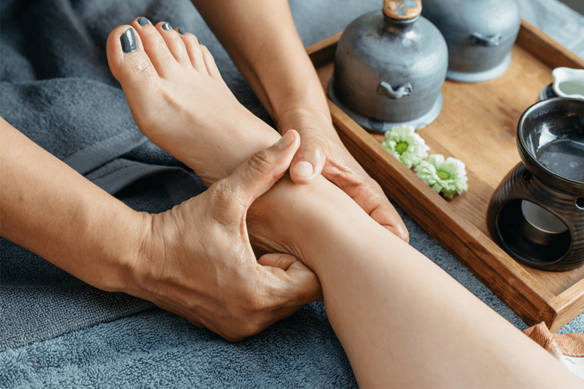 Lợi ích tuyệt vời từ massage chân